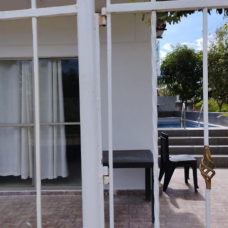 Apartahotel Eden Coveñas מראה חיצוני תמונה