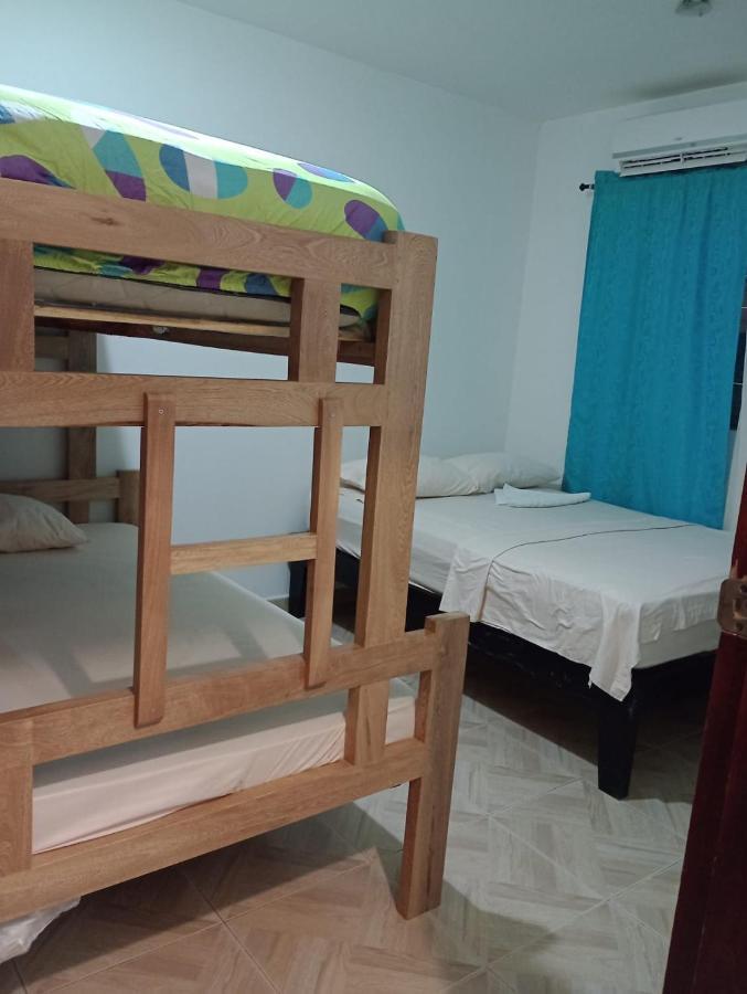 Apartahotel Eden Coveñas מראה חיצוני תמונה