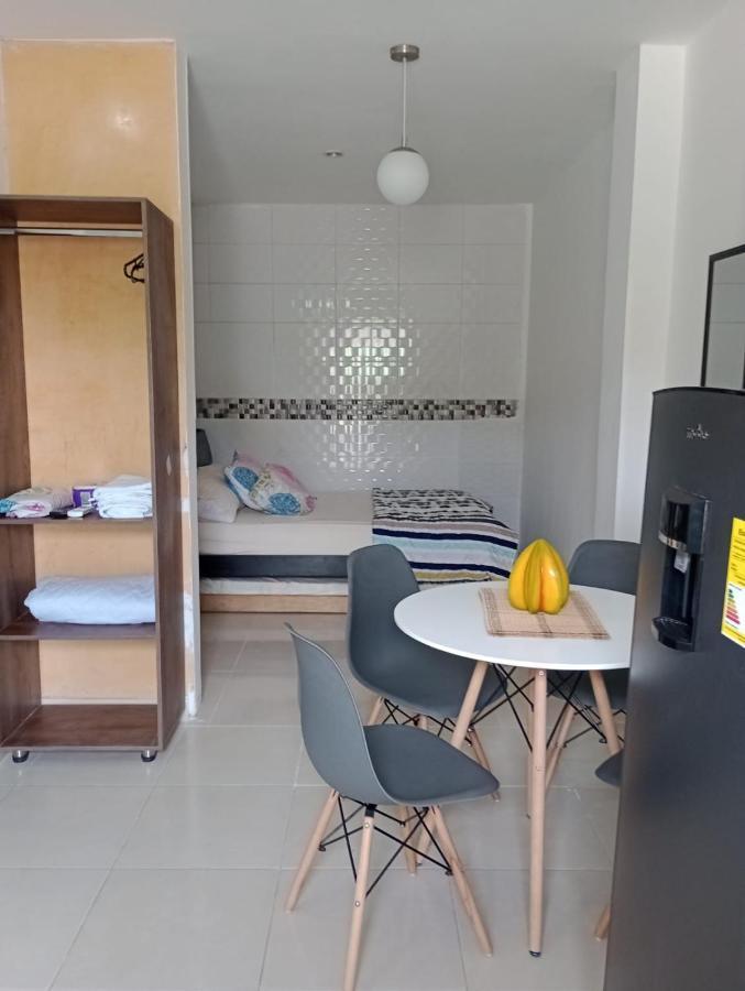 Apartahotel Eden Coveñas מראה חיצוני תמונה