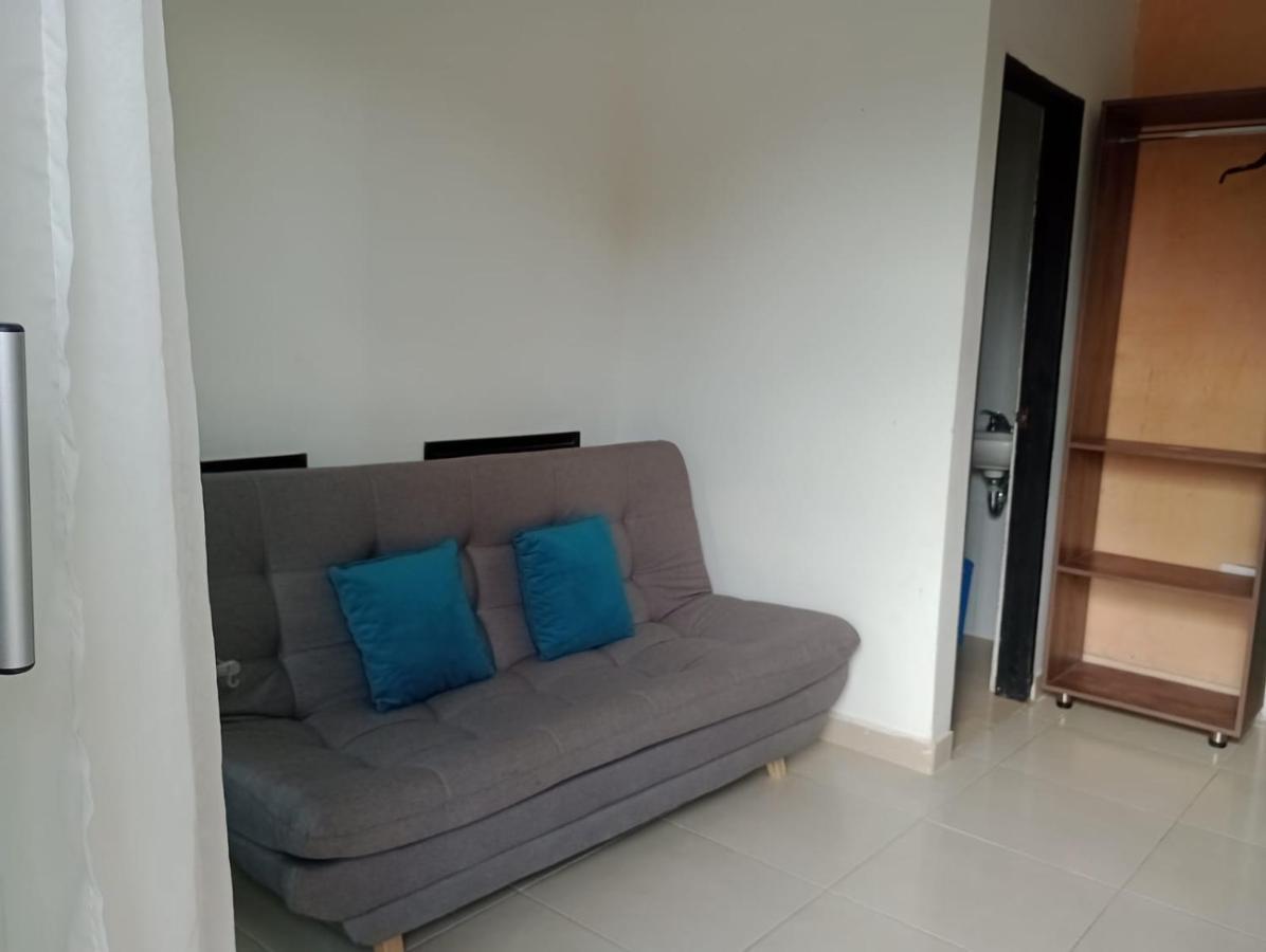 Apartahotel Eden Coveñas מראה חיצוני תמונה