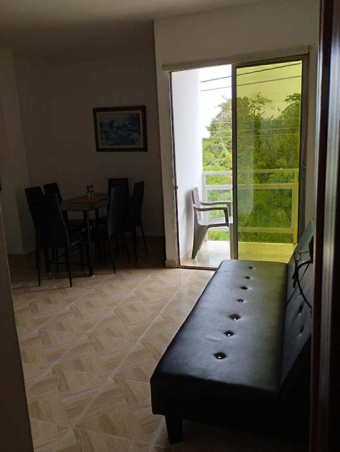 Apartahotel Eden Coveñas מראה חיצוני תמונה