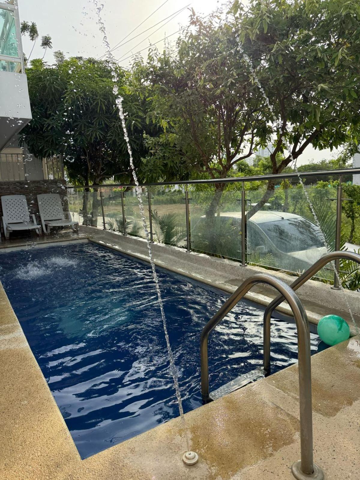 Apartahotel Eden Coveñas מראה חיצוני תמונה